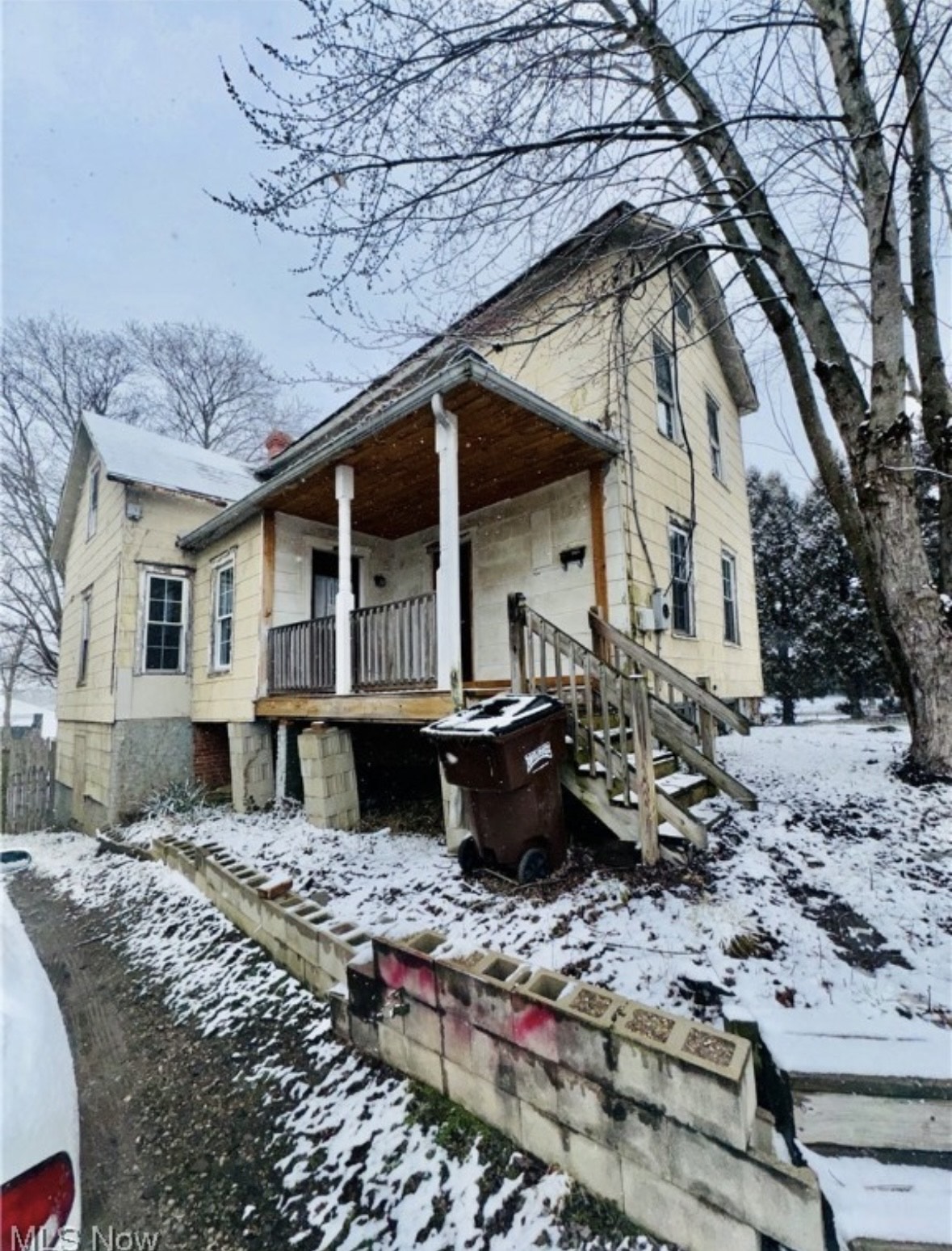 Closed Property - Front Street, Marietta, Ohio